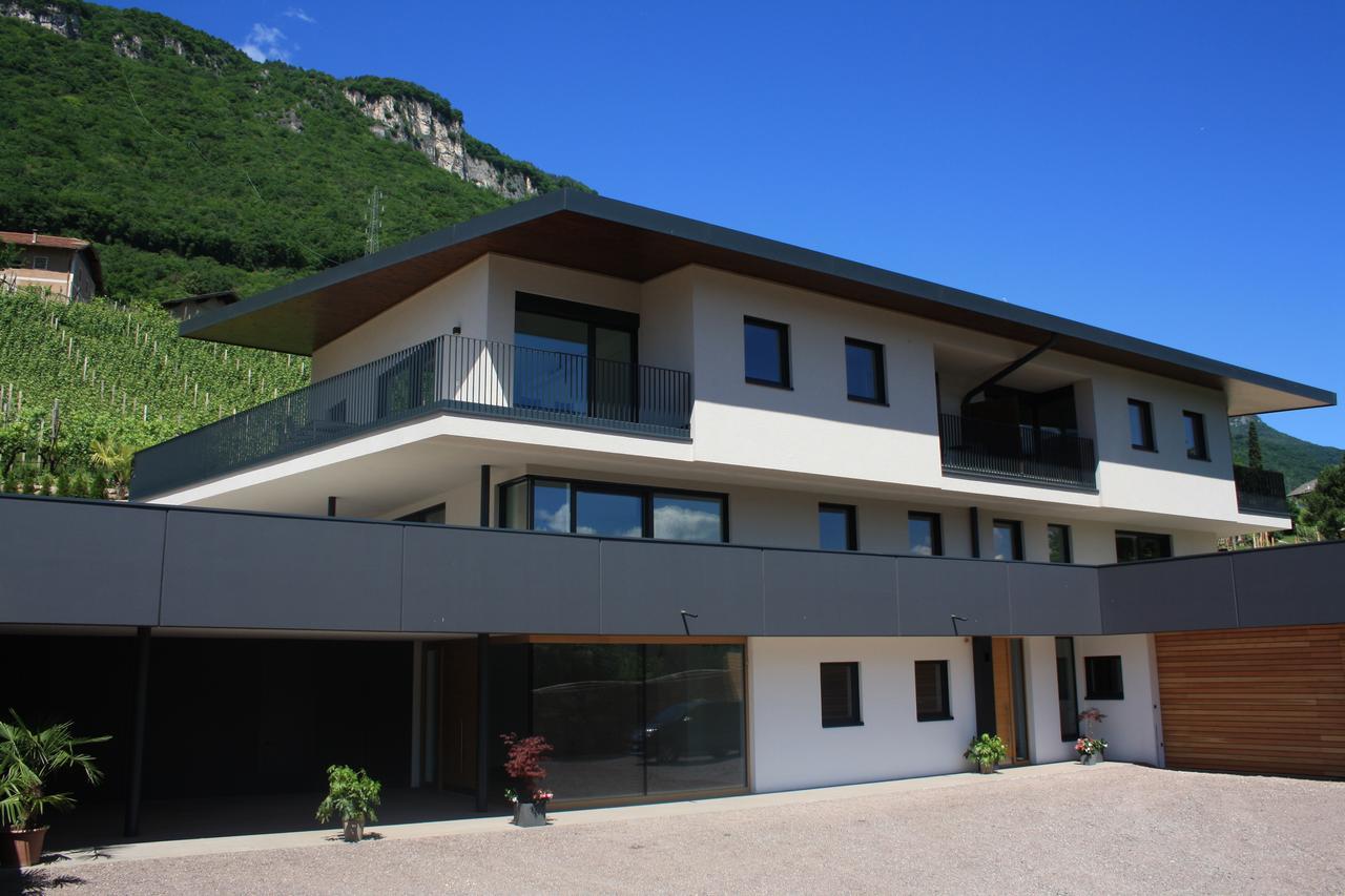 Tholr - Ferienwohnungen - Tramin Termeno Extérieur photo